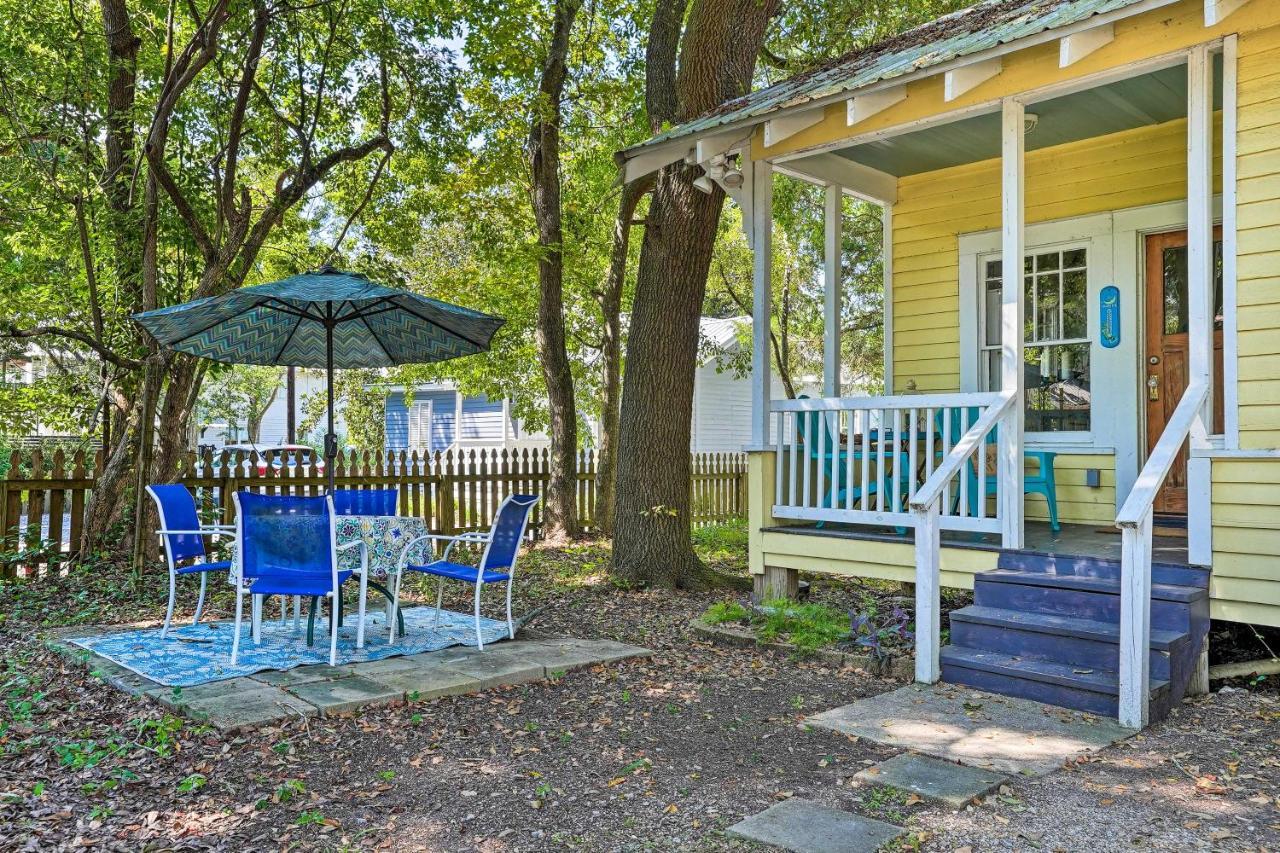 Moon Pie Cottage Near Dtwn Ocean Springs! Exterior photo